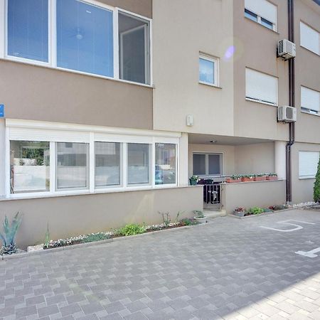 Apartment Mores Медулин Екстериор снимка