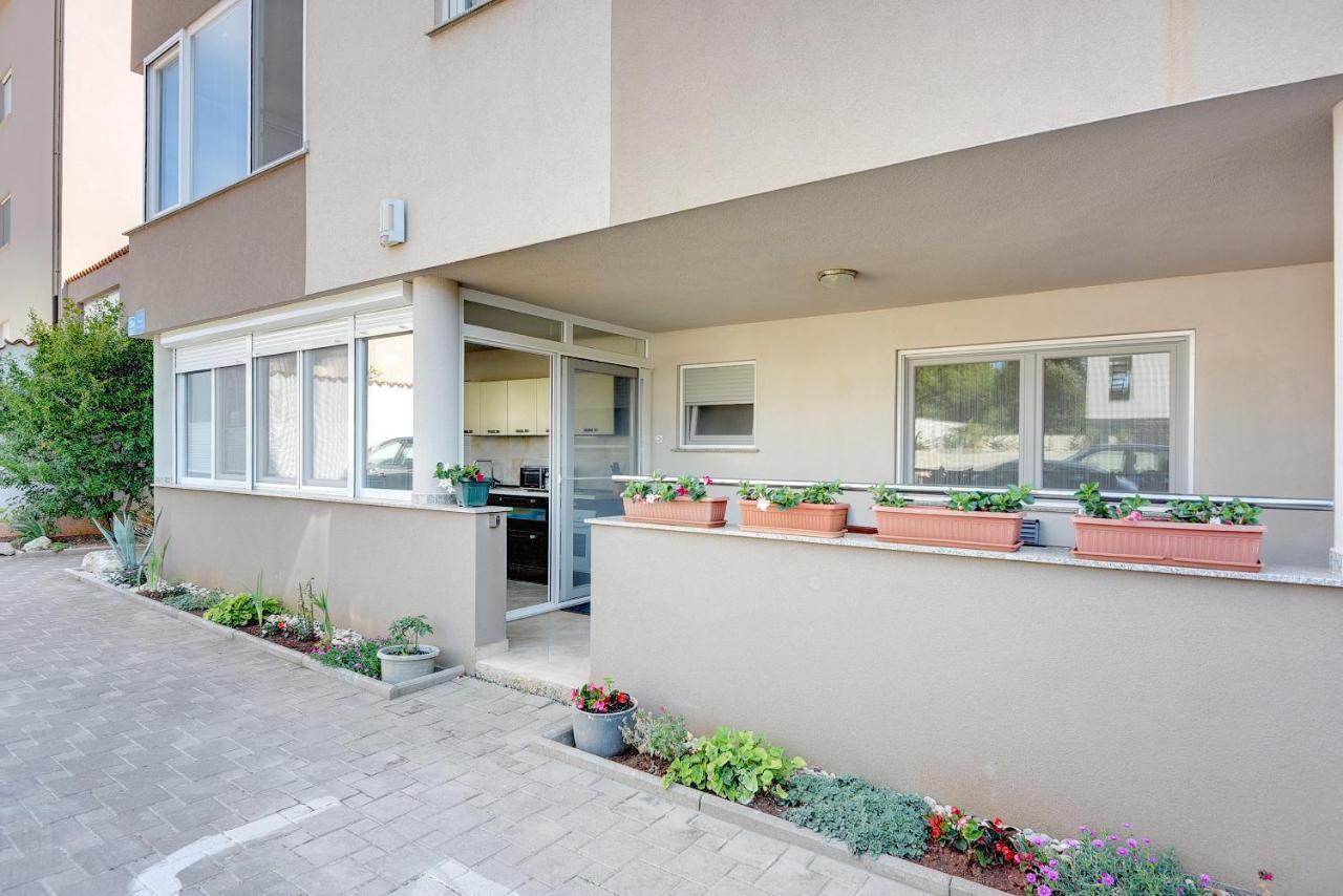 Apartment Mores Медулин Екстериор снимка