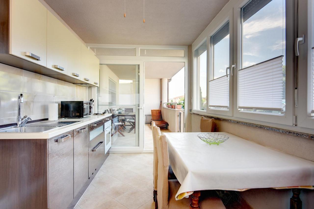 Apartment Mores Медулин Екстериор снимка