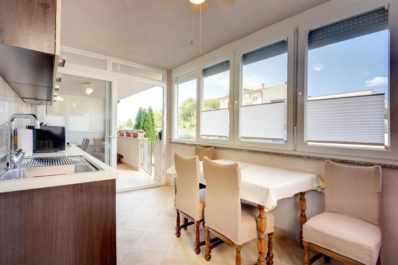 Apartment Mores Медулин Екстериор снимка