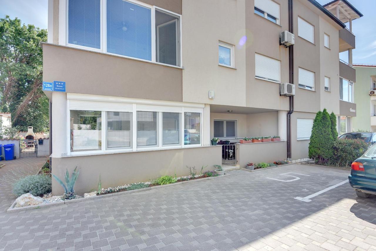 Apartment Mores Медулин Екстериор снимка